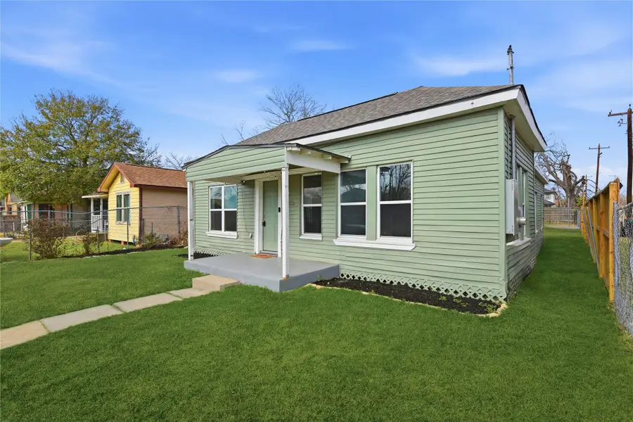 122 E James Street, Baytown, TX 77520 - #3