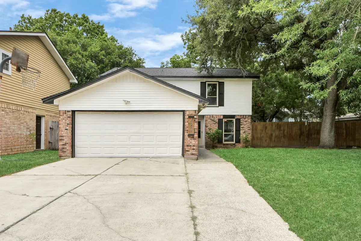 4900 Sandalwood Circle, Baytown, TX 77521 - Image #1