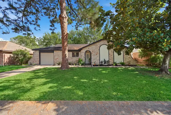 12510 White Plains Drive, Houston, TX 77089