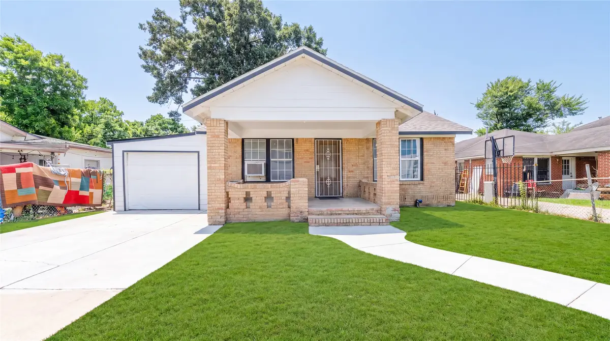 2305 Wilshire Street, Houston, TX 77023 - #1