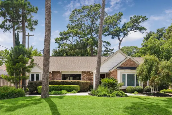 4615 Golf Drive, Houston, TX 77018