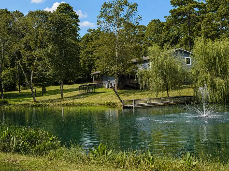 903 S Houston Avenue, Livingston, TX 77351 - #3