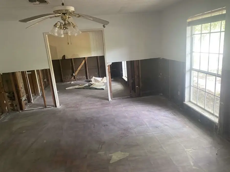 2619 N Woodloch Street, Woodloch, TX 77385 - #3