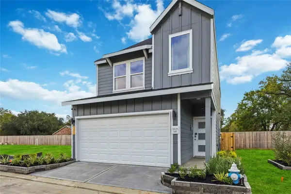 959 Green Vines Lane, Houston, TX 77091