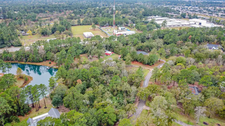 37807 Galleria Oaks Lane, Magnolia, TX 77354 - Image #2