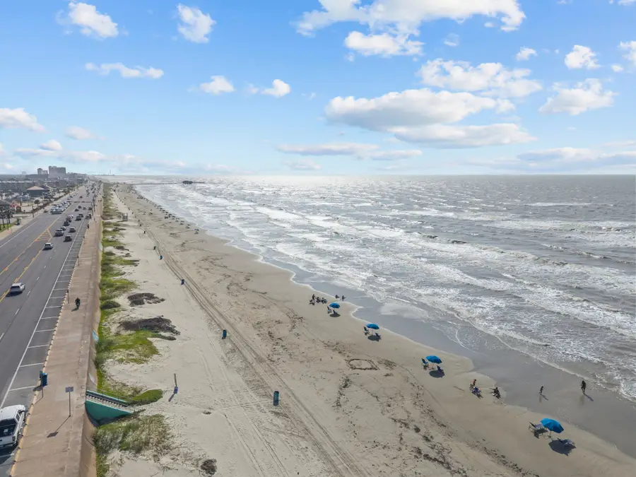 7000 Seawall Boulevard #1122, Galveston, TX 77551 - #2