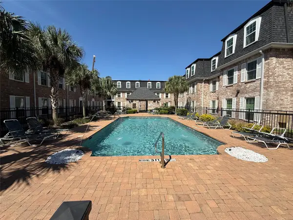 351 N Post Oak Lane #808, Houston, TX 77024