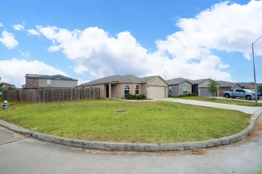 15318 Central Lakes Drive, Humble, TX 77396 - Image #2
