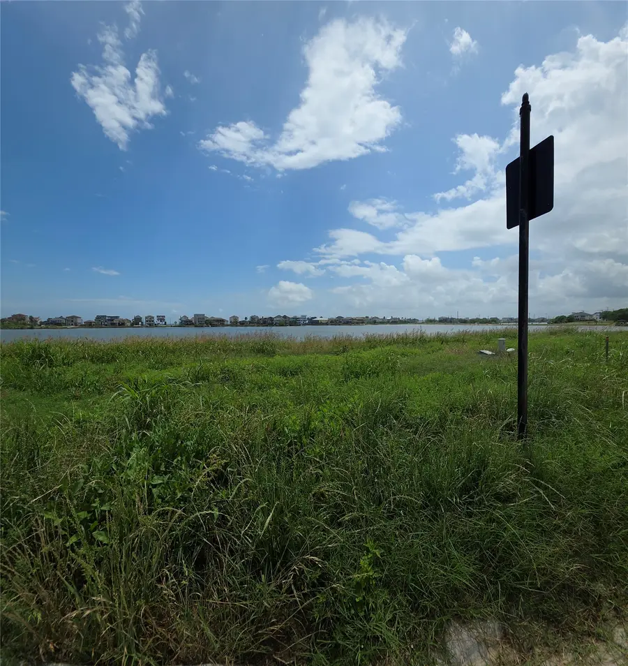 1410 Windmill Harbour Drive, Seabrook, TX 77586 - #2