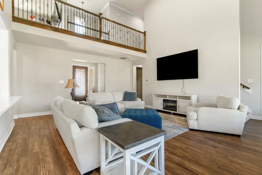 13510 Fallbrook Circle, Monterey Belvieu, TX 77535 - #2