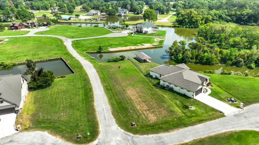 11 Peninsula Point, Huntsville, TX 77340 - #3