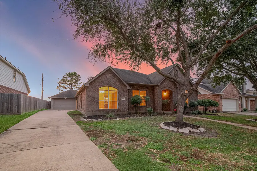 1608 Spring Glen Lane, Pearland, TX 77581 - Image #2