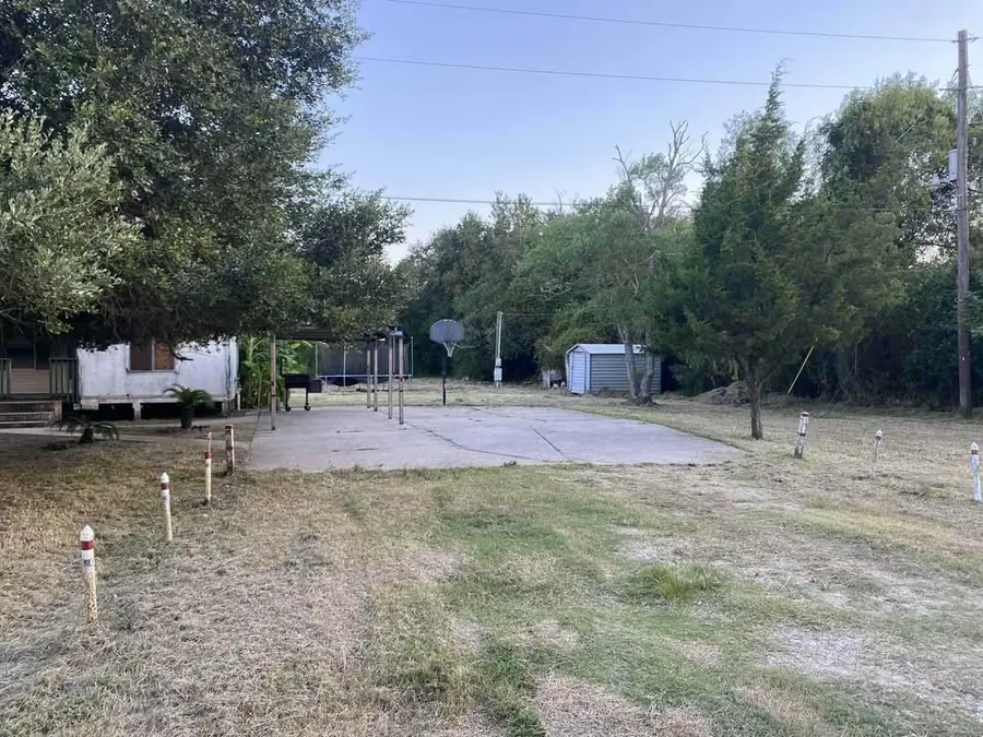 2130 Hayes Road, Winnie, TX 77665 - Image #3