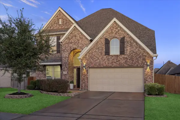 3705 Bonham Hills Lane, Pearland, TX 77584