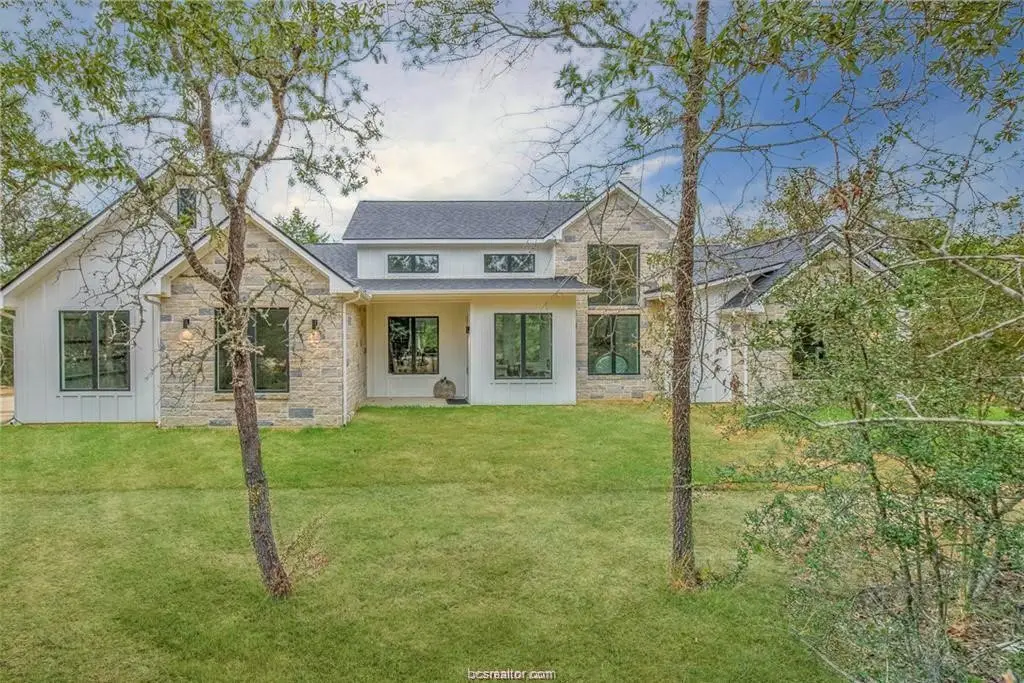 4334 Berkshire, Franklin, TX 77856 - Image #1