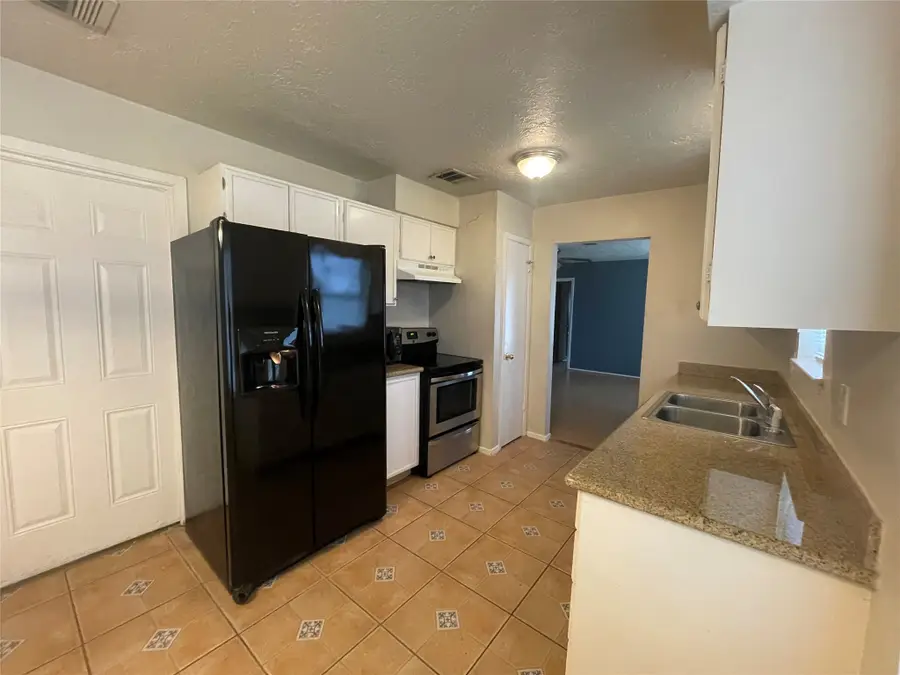 7743 Water Park Lane, Houston, TX 77086 - Image #2