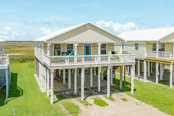 2935 Blue Water Highway, Surfside Beach, TX 77541