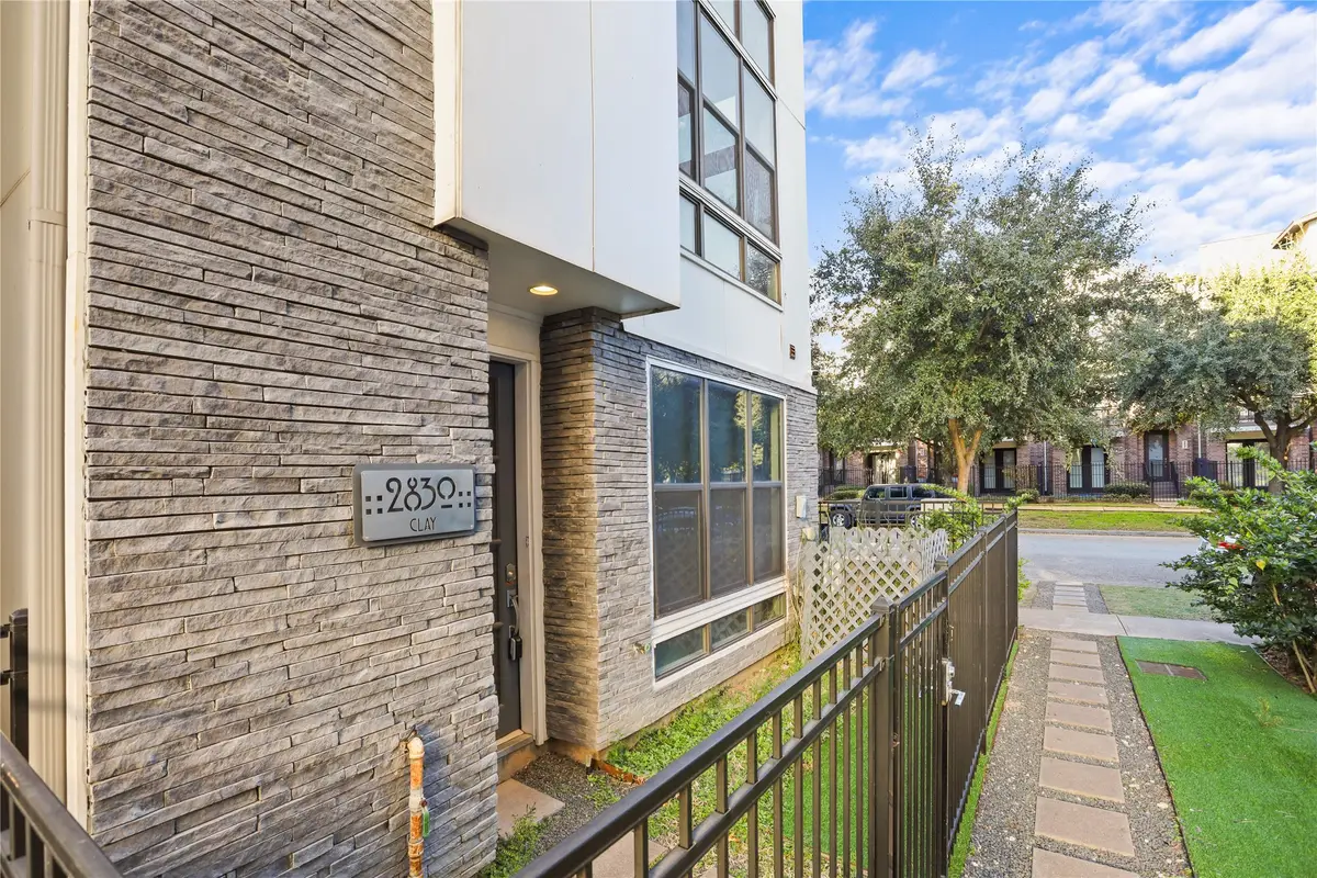 2830 Clay Street, Houston, TX 77003 - Image #1