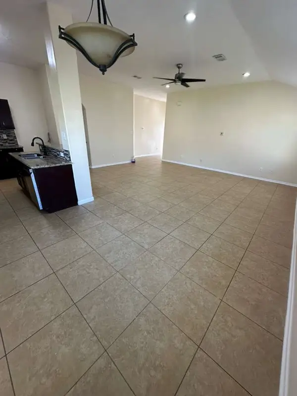 5718 Straight Way, Houston, TX 77339