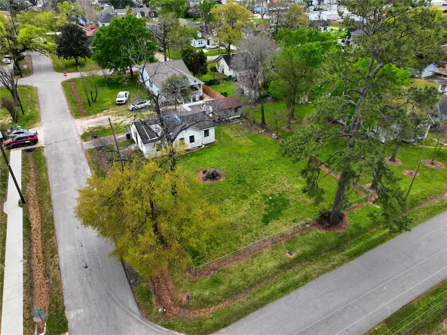 6515 Lloyd Street, Houston, TX 77022 - Image #3