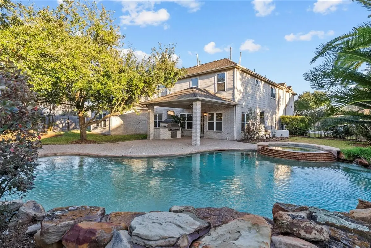 402 Starleaf Lane, Pearland, TX 77584 - Image #1