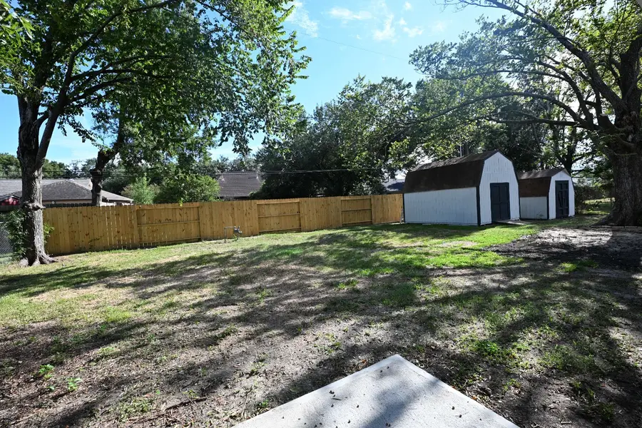 405 Post Oak Drive, Baytown, TX 77520 - #3