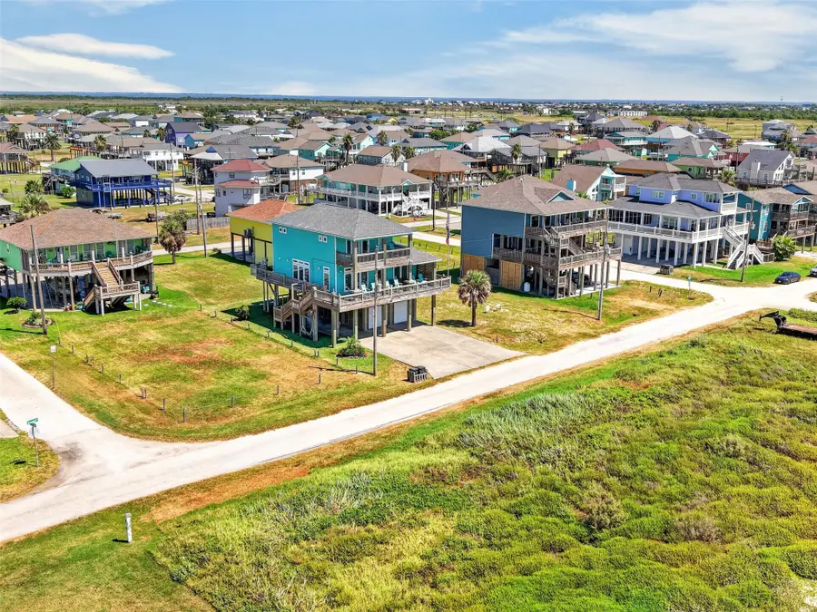 1335 Emerald Drive, Crystal Beach, TX 77650 - #3