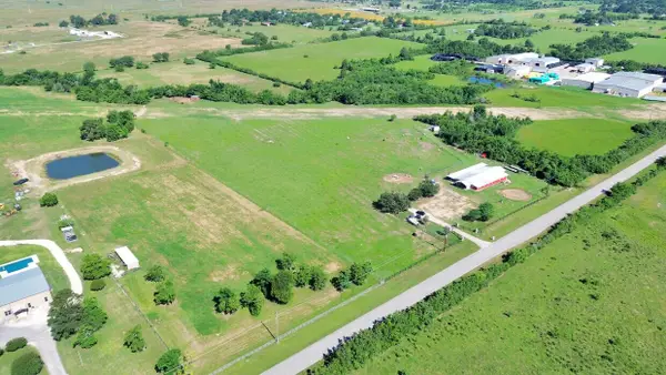 17725 Cochran Road, Hempstead, TX 77445