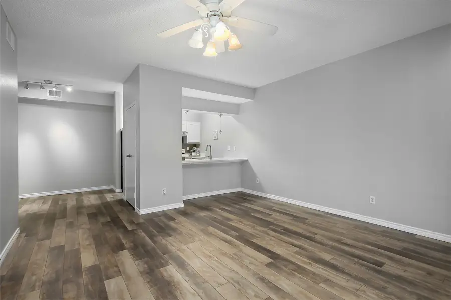 7065 N Holiday Drive, Galveston, TX 77550 - #2