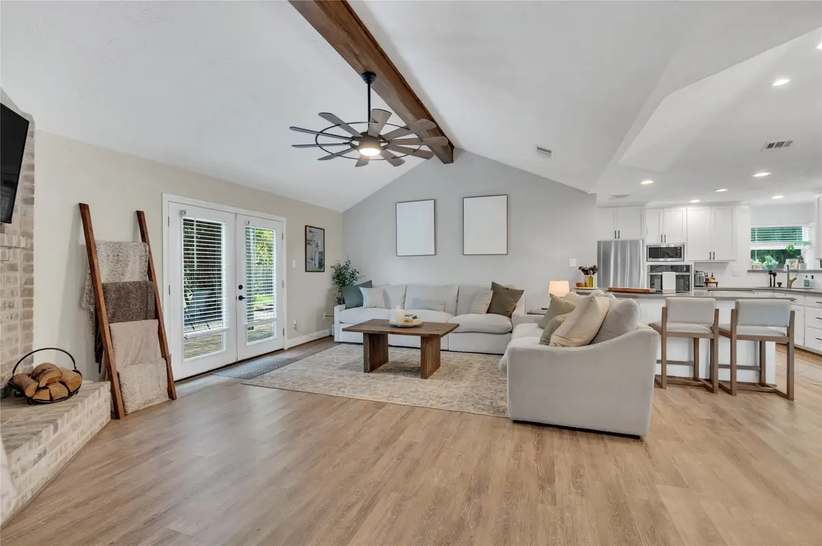1304 Edinburgh Drive, Friendswood, TX 77546 - #1