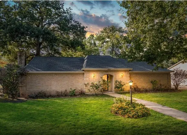 8203 Roebourne Lane, Houston, TX 77070 - Image #1