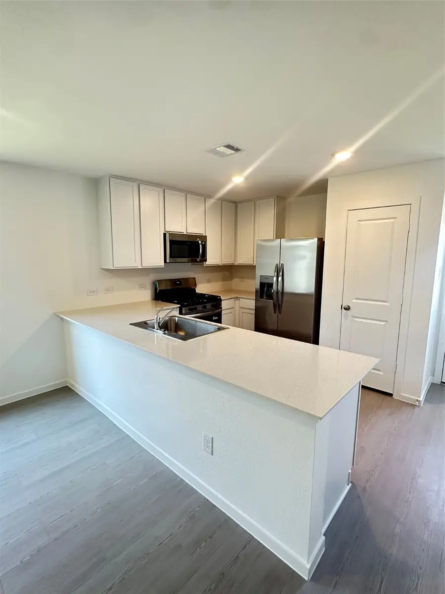 21619 Willow River Canyon Lane, Waller, TX 77484 - Image #2