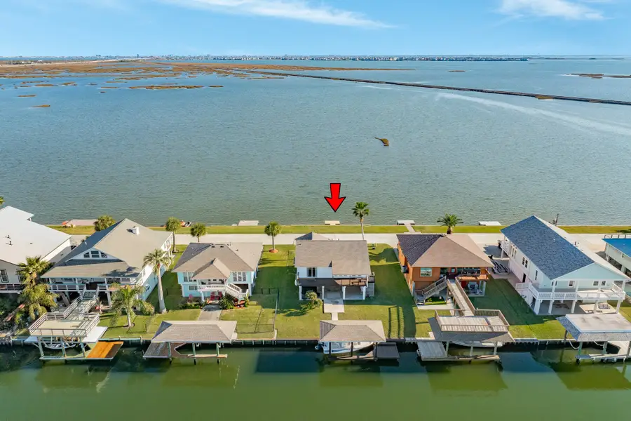 1301 Blue Heron Street, Bayou Vista, TX 77563 - Image #3