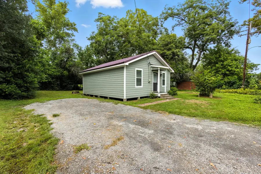 304 W Live Oak Street, Woodville, TX 75979 - Image #3