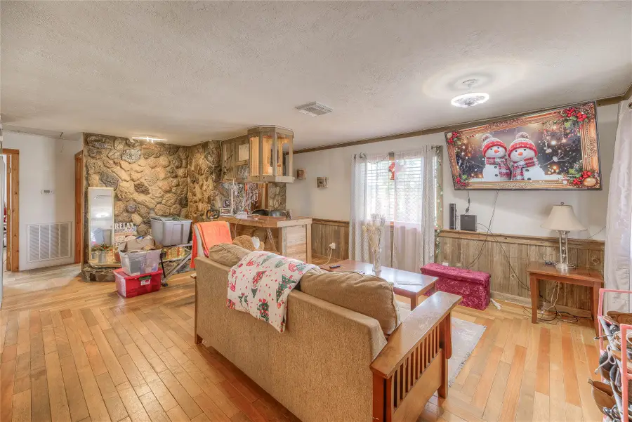 123 Hilltop, Onalaska, TX 77360 - Image #3