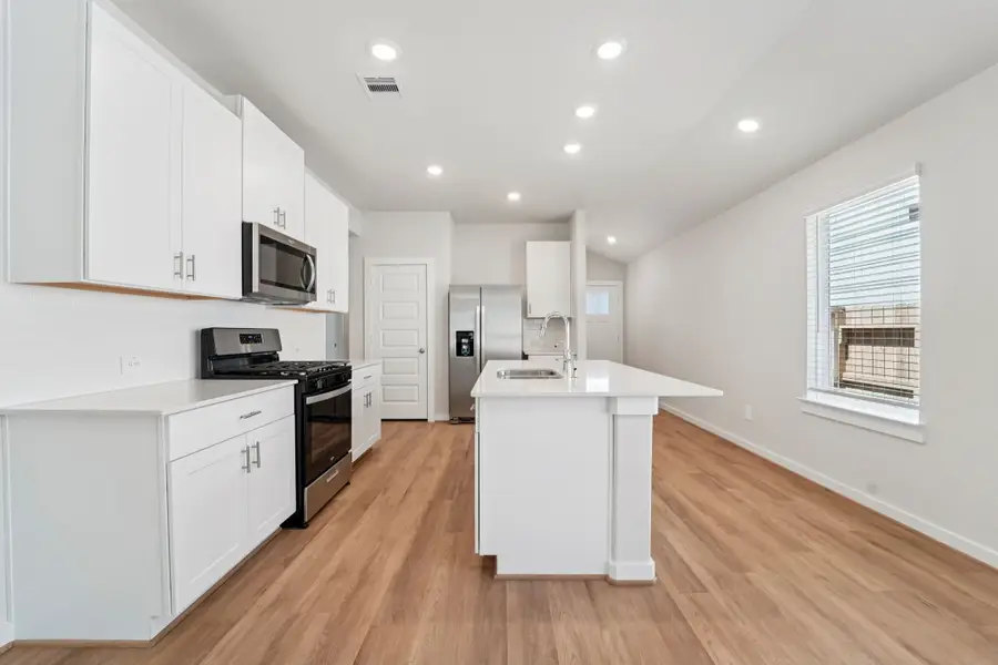 29218 Farmhouse Estates Drive, Waller, TX 77484 - Image #3