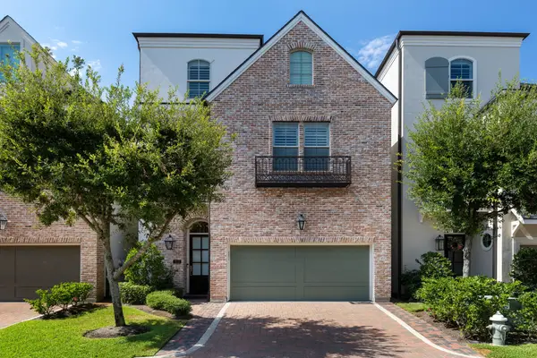 103 Gateway Park Place, The Woodlands, TX 77380