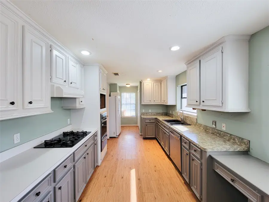 5902 Slashwood Lane, Spring, TX 77379 - Image #2