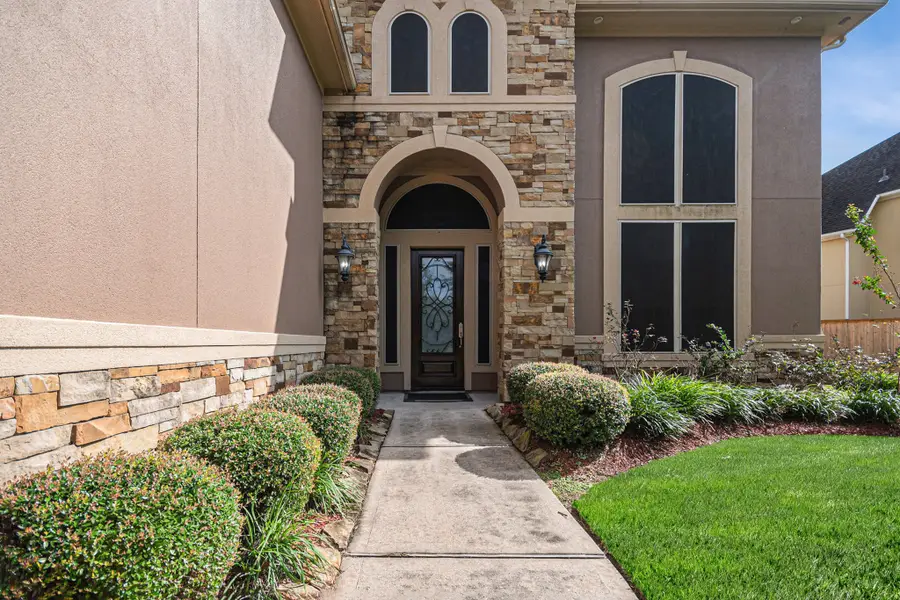 120 Bandera Creek Lane, Friendswood, TX 77546 - Image #3