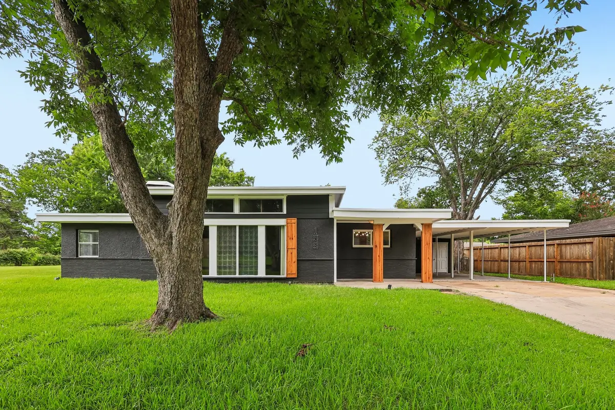 159 Oak Drive, Lake Jackson, TX 77566 - #1