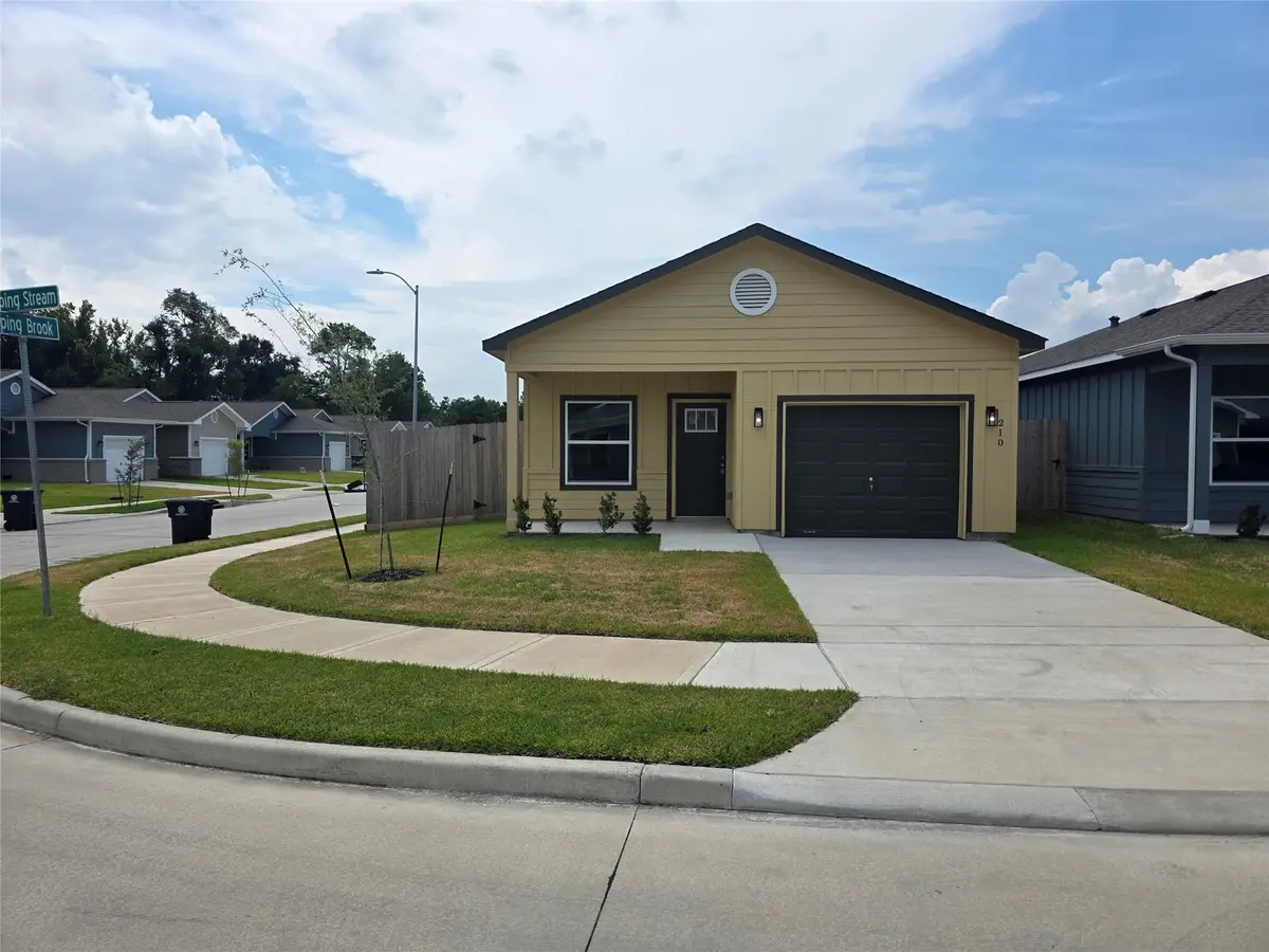 210 Dipping Stream Street, Houston, TX 77076 - #1
