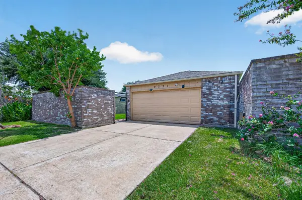 9231 Homeland Drive, Houston, TX 77083