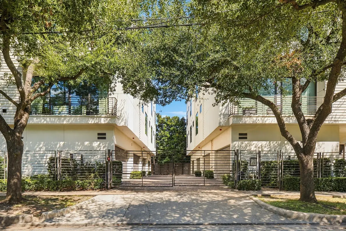 1004 California Street #203, Houston, TX 77006 - #1
