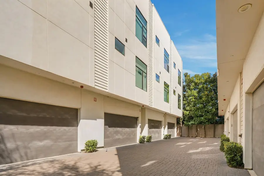 1004 California Street #203, Houston, TX 77006 - #2