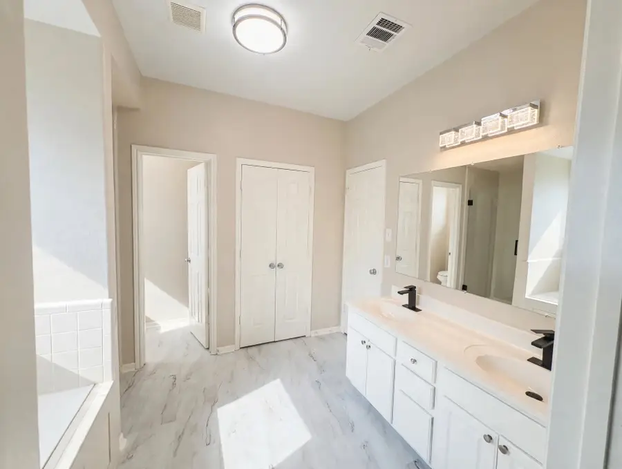 303 Lake Line Drive, Alvin, TX 77511 - #2