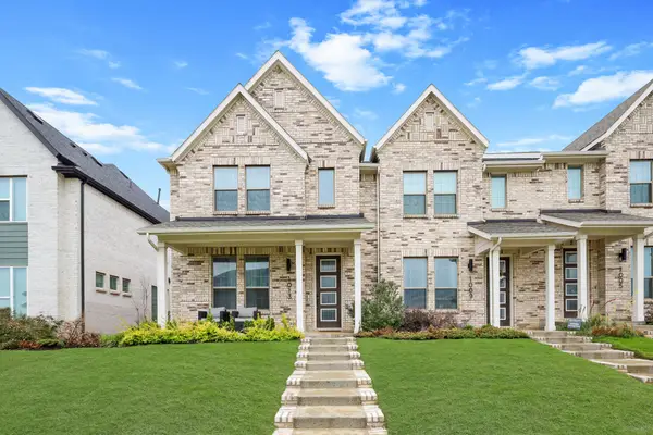 1013 Carnation Drive, Crowley, TX 76036