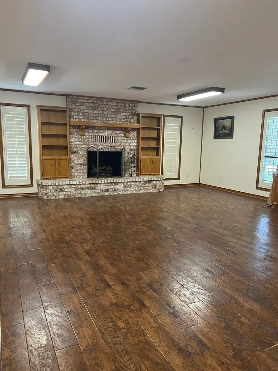 507 N Rusk Street, Wharton, TX 77488 - Image #2
