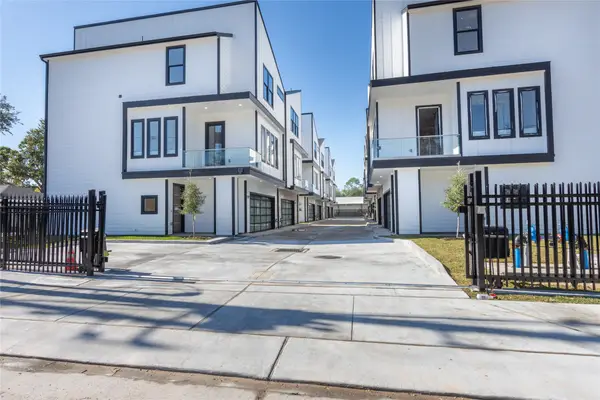 2233 Blalock Road, Houston, TX 77080