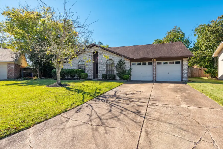 2121 Yorktown Court S, League City, TX 77573 - Image #3