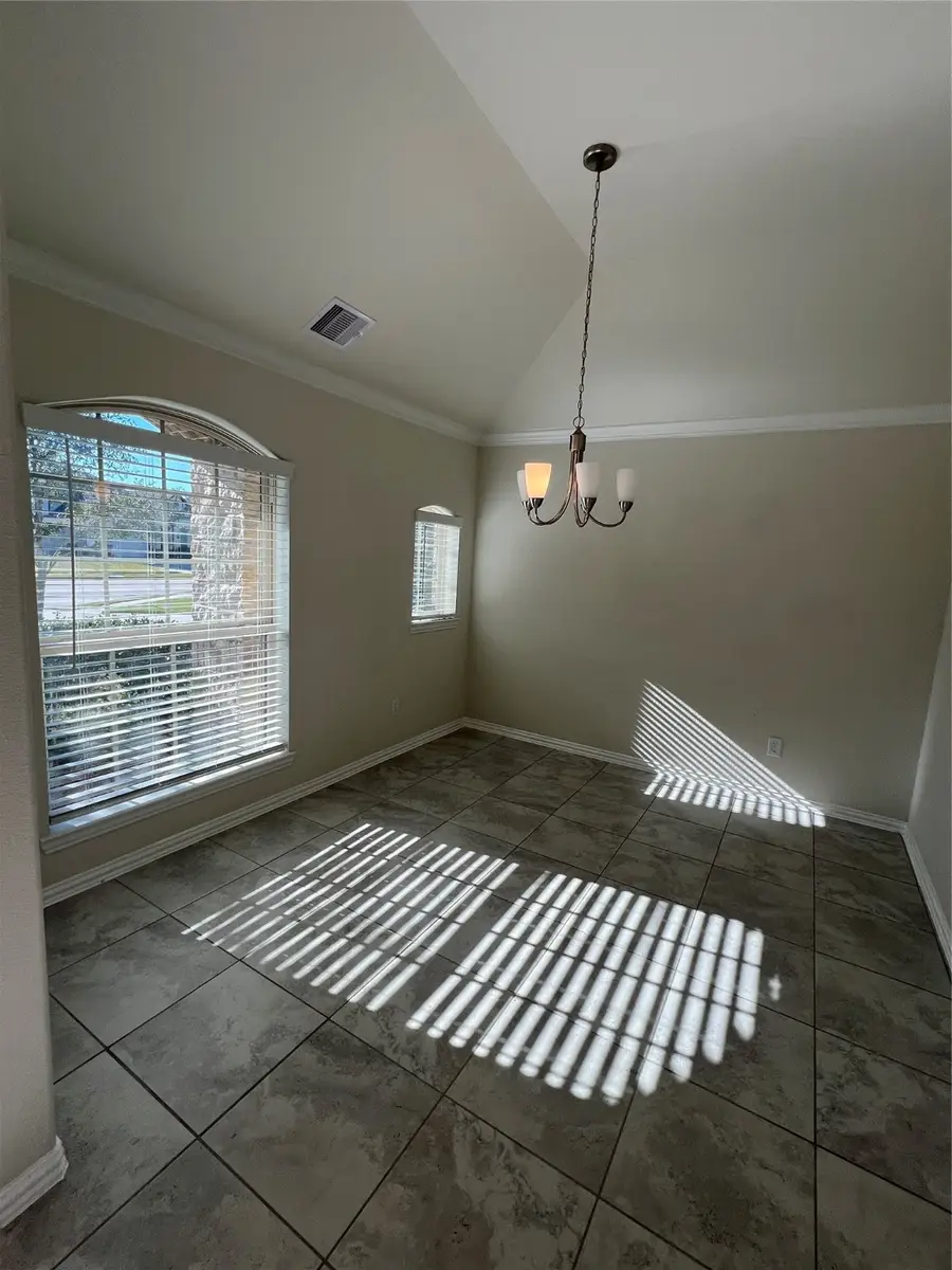 4933 Spring Terrace Lane, Rosharon, TX 77583 - Image #3